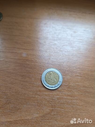 Монета 1 мексиканский песо-перевертыш 2012