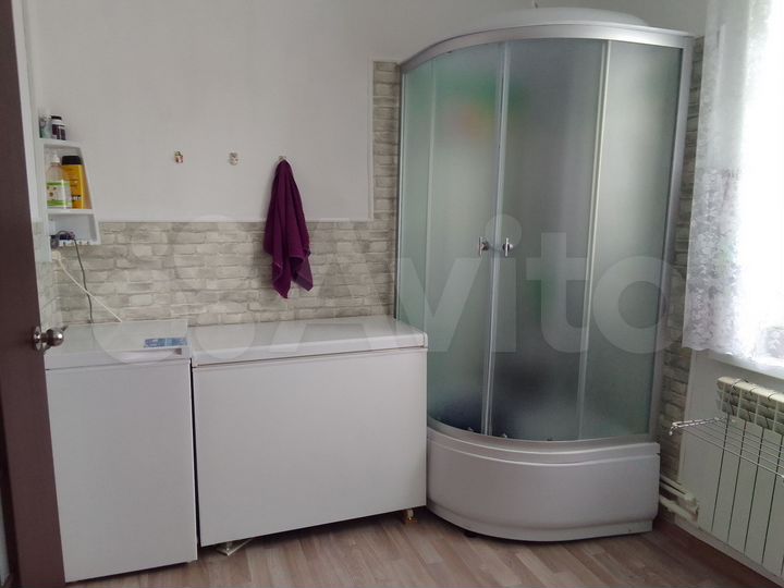 Дом 100 м² на участке 12 га