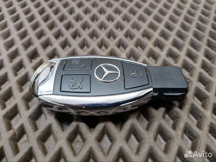 Ключ зажигания Mercedes-Benz C-Class W204 271.860