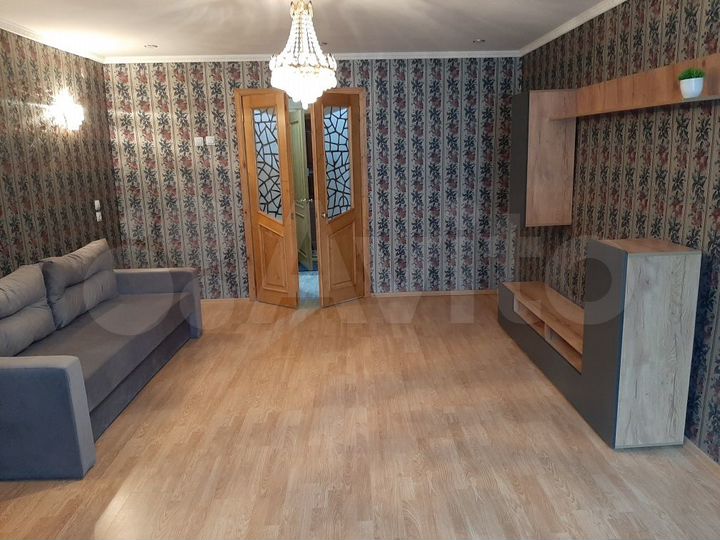 2-к. квартира, 66 м², 4/5 эт.