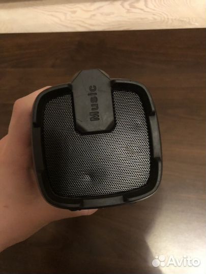 Блютуз колонка