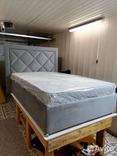 Кровать детская с подъемным механизмом