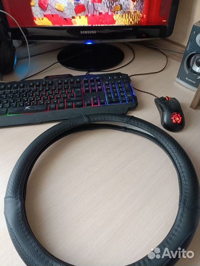 Оплетка на руль универсальная