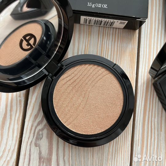 Chanel румяна хайлайтер Armani пудра бронзер