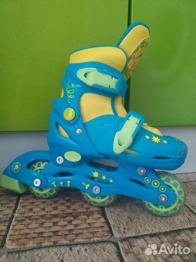 Роликовые коньки детские раздвижные трёхколёсные