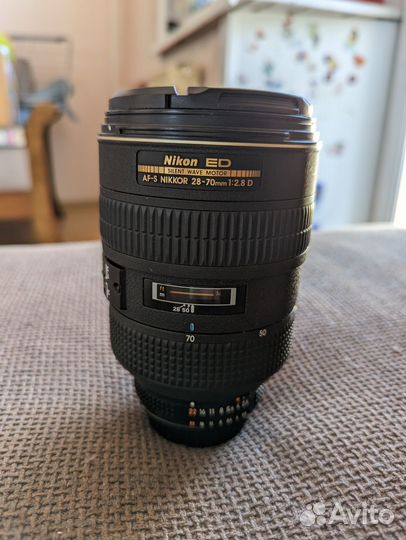 Объектив Nikon AF-S nikkor 28-70mm f/2.8