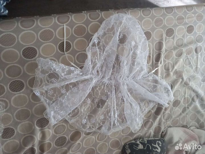 Неспадающий платок новый белый