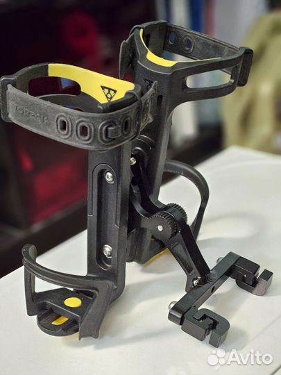 Крепление для двух флягодержателей на седло