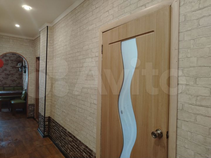 2-к. квартира, 59 м², 2/2 эт.