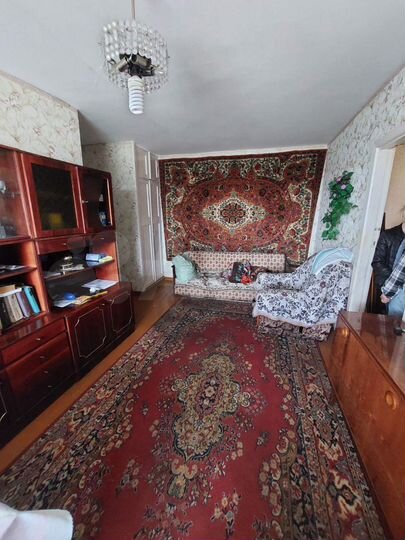 Доля в 4-к. квартире, 59,7 м², 3/5 эт.