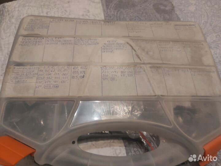 Стабилизаторы, диоды, резисторы, транзисторы