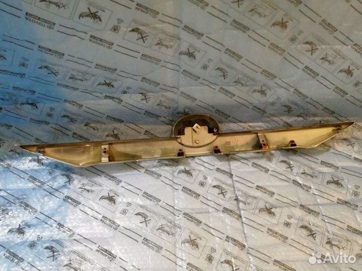 Молдинг хром багажника Toyota Camry 50