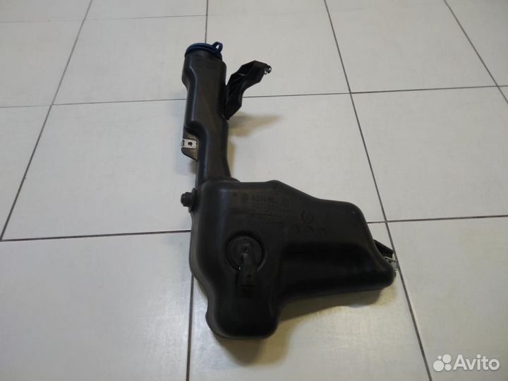 Бачок омывателя лобового стекла Mercedes-Benz E-Cl