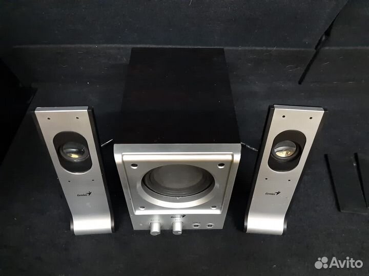 Колонки для компьютера Genius 2.1