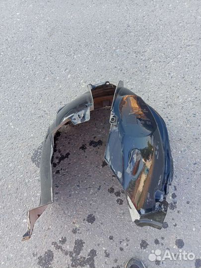 Локер передний правый Renault Duster