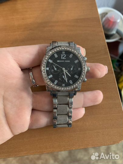 Часы с коробочкой