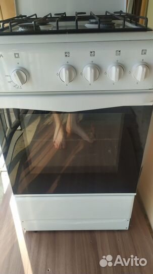 Холодильник и газовая плита