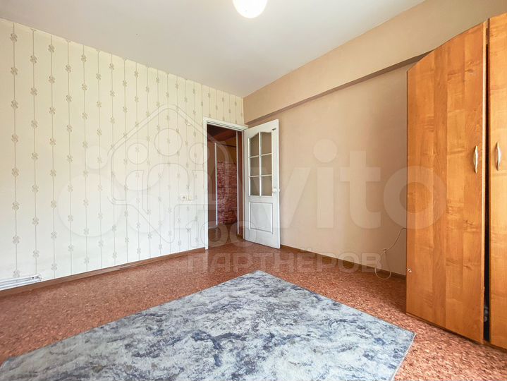 3-к. квартира, 82 м², 3/10 эт.