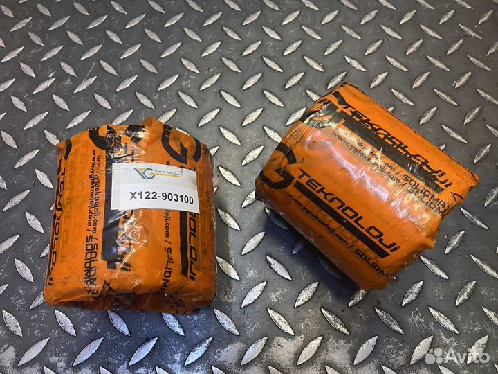 Втулка X122-903100