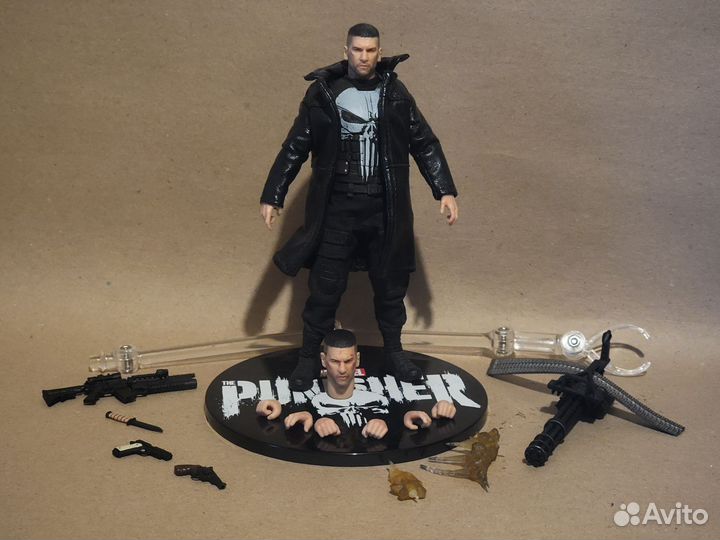 Mezco One:12 Punisher Netflix