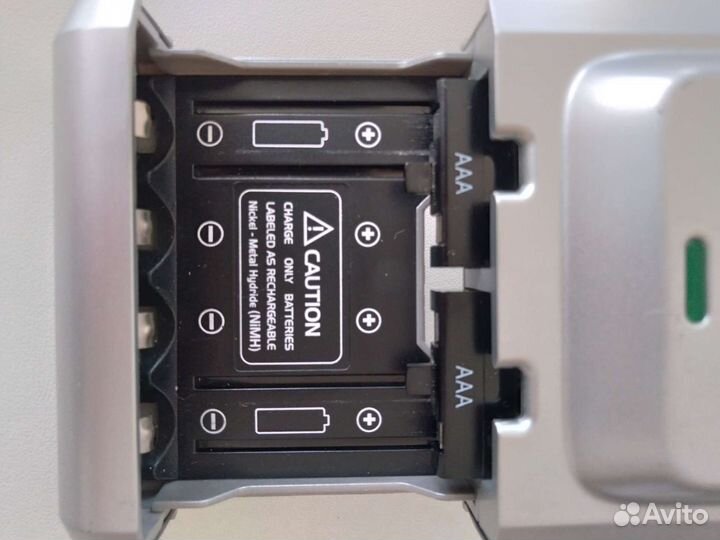 Зарядник Energizer