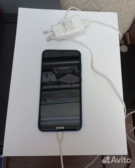 HUAWEI Y7 (2019), 3/32 ГБ