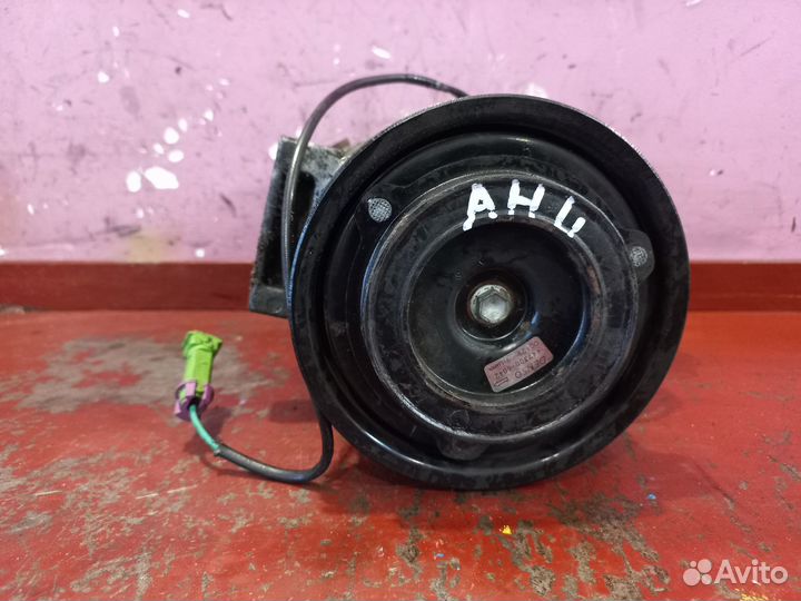 Компрессор кондиционера Volkswagen Passat B5 1.6