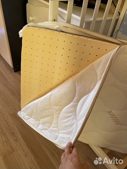 Кроватка детская из березы