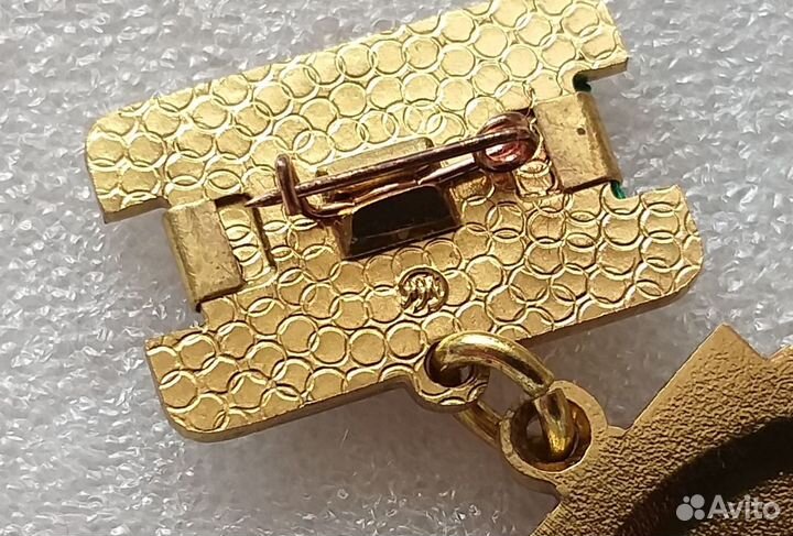 Нагрудный знак 