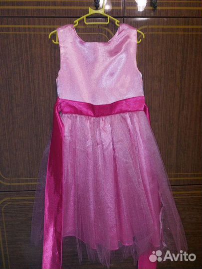 Платье для девочки б/у 110рост