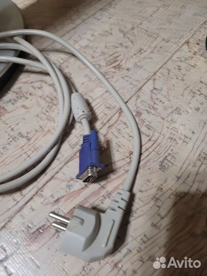 Монитор Philips