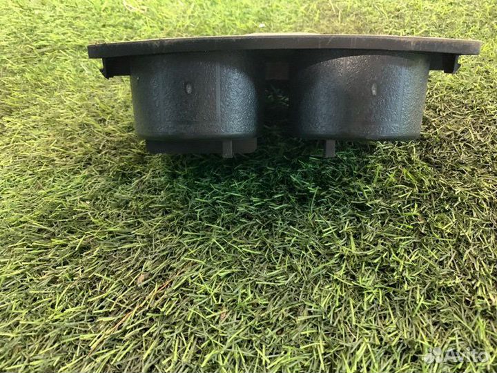 Подстаканник Mitsubishi Pajero MD971485 1193