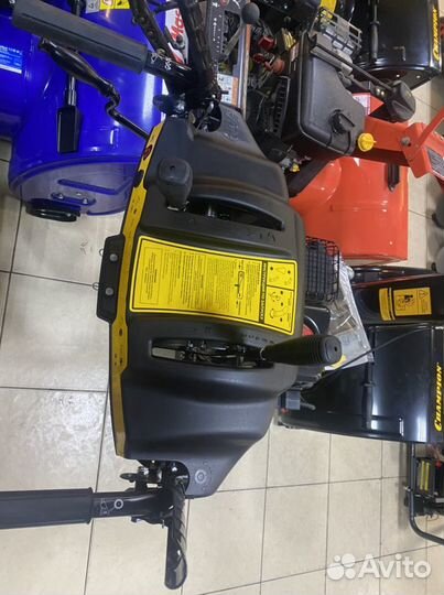 Снегоуборщик Champion ST 656 BS