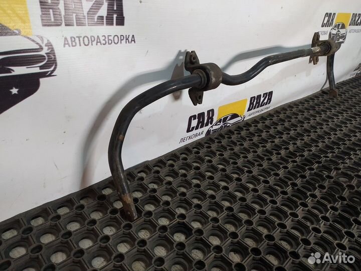 Стабилизатор передний