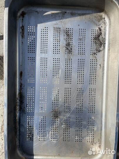 Поддон из нержавейки с дырочками