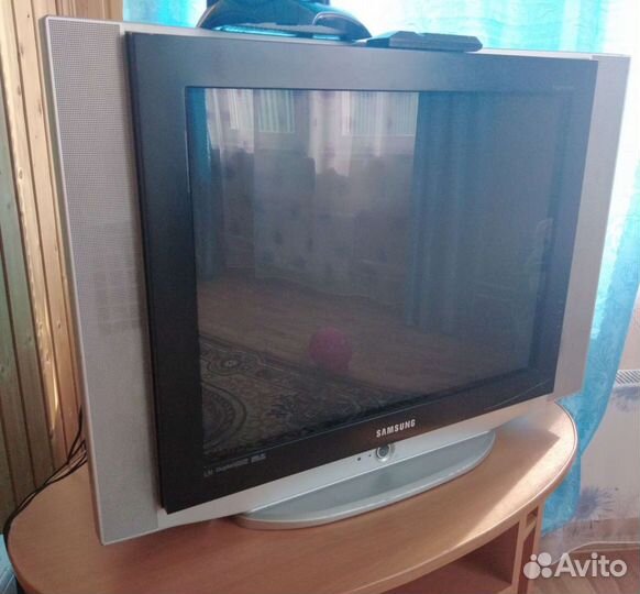 Телевизор samsung
