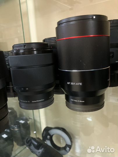 Объектив Samyang AF 35mm f/1.4 FE Sony E