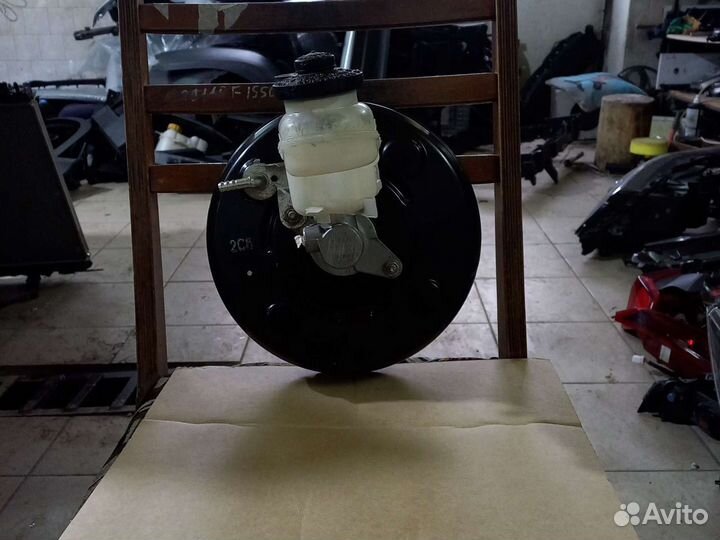 Вакумный усилитель тормозов Corolla e150 e151