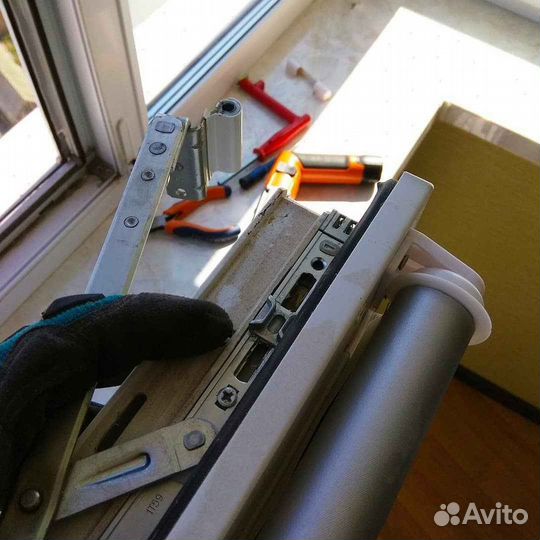 Ремонт пластиковых окон пвх. Замена уплотнителя