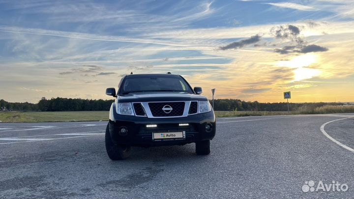 Nissan Pathfinder 2.5 AT, 2011, 206 000 км