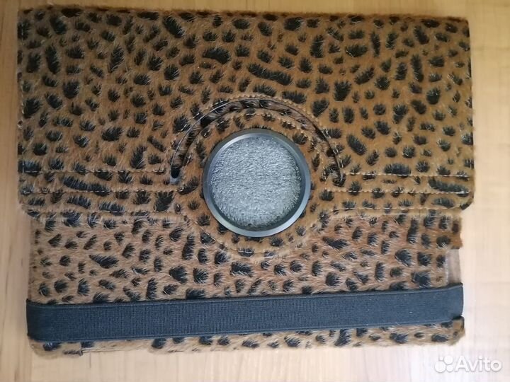 Стильный чехол на iPad