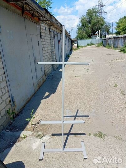 Стойка для хранения колес