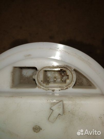 Топливный насос (бензонасос) Renault Logan 1 К7J