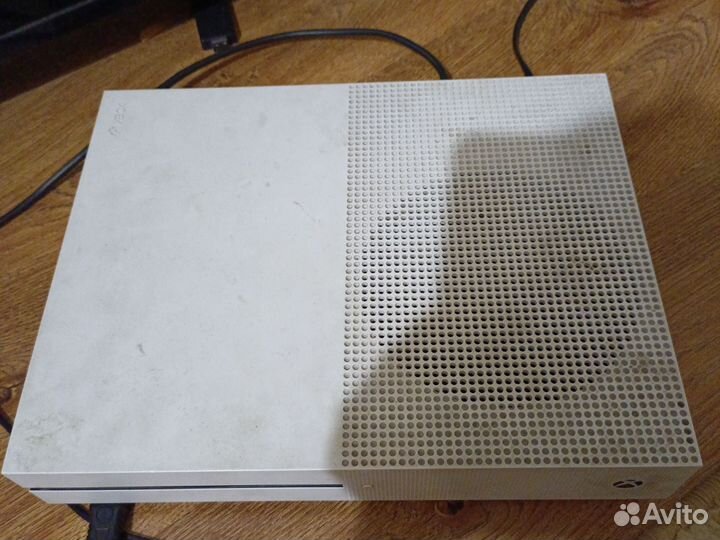 Xbox One s с кинектом и рулем