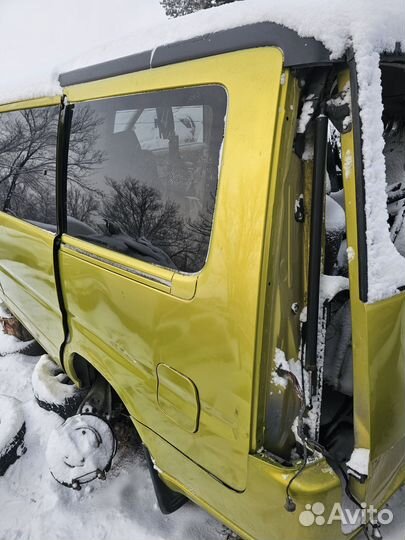 Крыло заднее левое honda stepwgn RF2, B20B