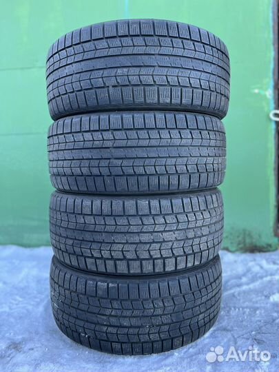Dunlop Graspic DS3 235/45 R18 94Q