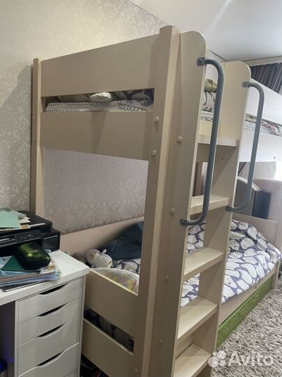 Продам двухъярусную кровать