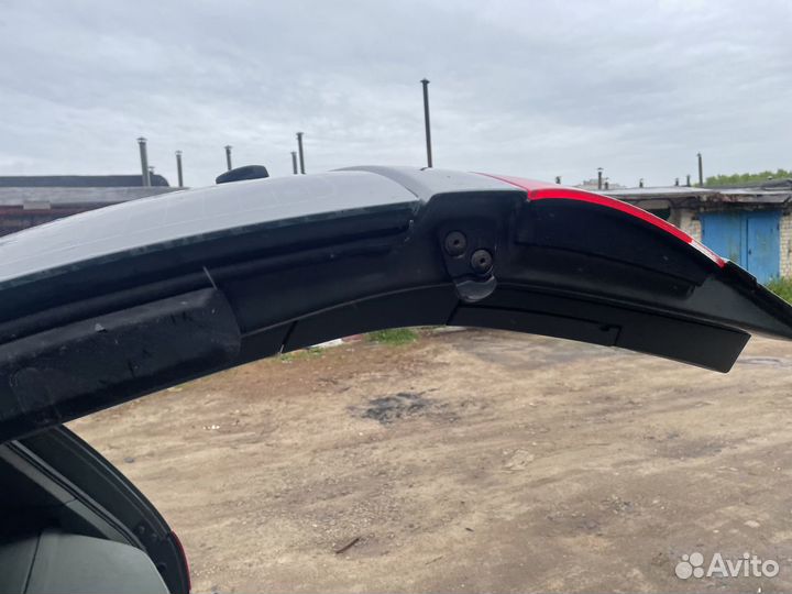 Крышка багажника Фольксваген туарег 1