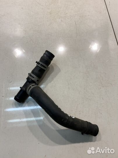 Патрубок системы охлаждения (Jaguar XE)