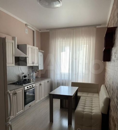 1-к. квартира, 42 м², 1/3 эт.